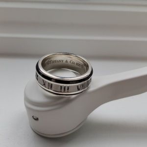 100% Authentic Tiffany's unisex Roman numeral ring